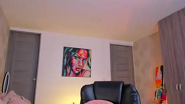 Snapshot of martinaaricci chatting on 5, 12, 2024 martinaaricci online show from 5, 12, 2024