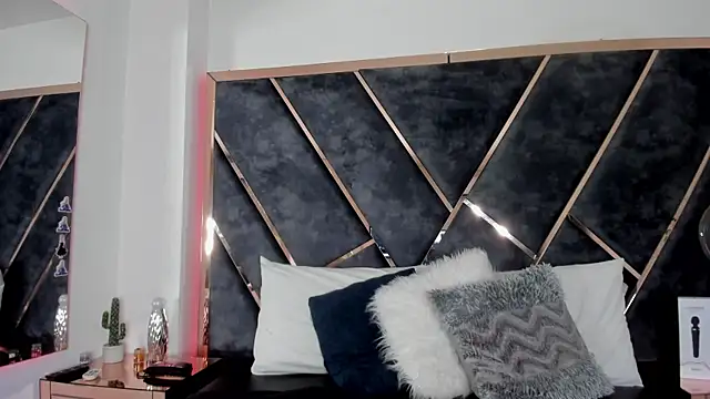 Snapshot of ChloeConnorr chatting on 21, 1, 2025 ChloeConnorr online show from 21, 1, 2025