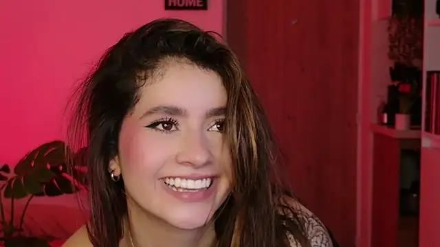 Snapshot of pamela__mar chatting on 18, 11, 2025 pamela mar online show from 18, 11, 2025