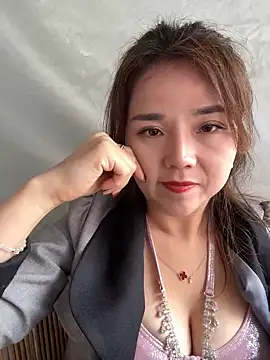 Snapshot of Efangfang chatting on 25, 12, 2024 Efangfang online show from 25, 12, 2024