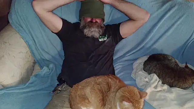 Snapshot of Clamsplitter420 chatting on 13, 3, 2026 Clamsplitter420 online show from 13, 3, 2026