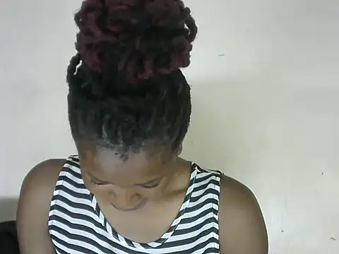 Pretty-emmie online show from 25, 2, 2025