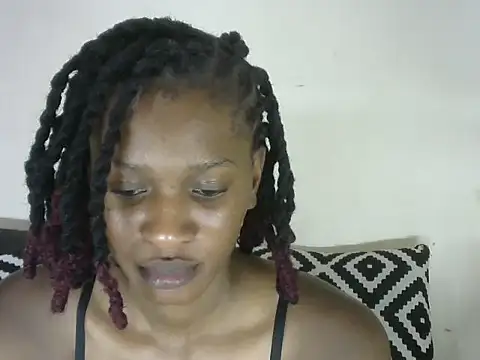 Pretty-emmie online show from 25, 2, 2025