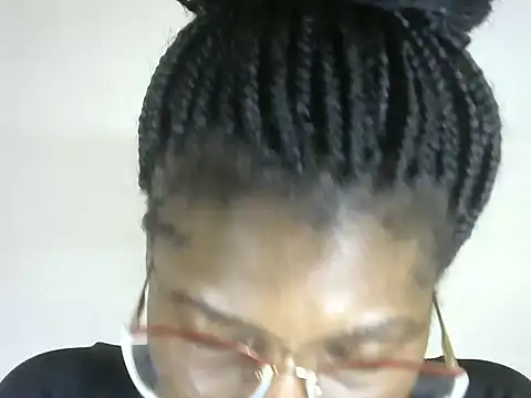 Pretty-emmie online show from 6, 10, 2025