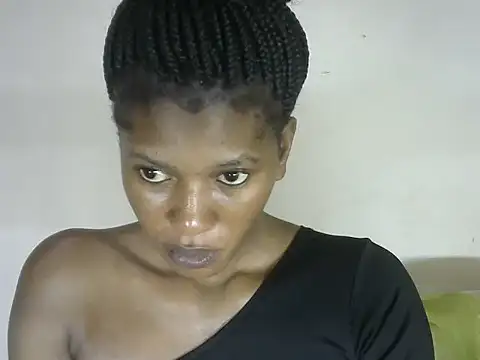 Pretty-emmie online show from 7, 10, 2025