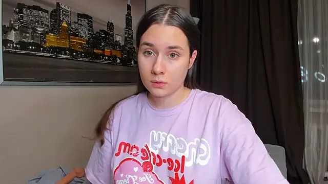 Snapshot of LunaWines chatting on 9, 2, 2025 LunaWines online show from 9, 2, 2025