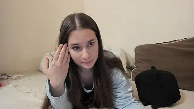 Snapshot of LunaWines chatting on 13, 2, 2026 LunaWines online show from 13, 2, 2026