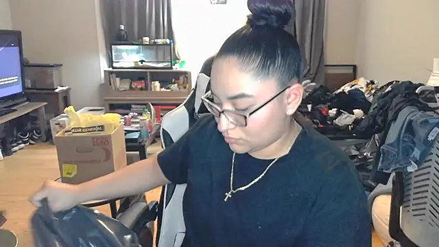 Elliewgfs online show from 13, 3, 2025