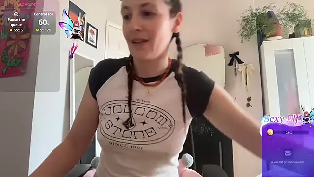 Snapshot of Littlelolo60 chatting on 10, 2, 2026 Littlelolo60 online show from 10, 2, 2026