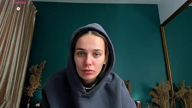 AprilWong online show from 12, 2, 2025