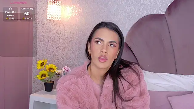 Camille Torres online show from 13, 11, 2025