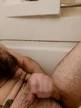 Snapshot of hungandnerdy420 chatting on 14, 12, 2025 hungandnerdy420 online show from 14, 12, 2025