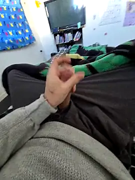 Snapshot of hungandnerdy420 chatting on 28, 2, 2026 hungandnerdy420 online show from 28, 2, 2026