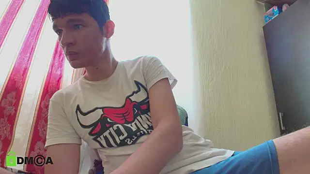 Paulhot018 online show from 18, 9, 2025