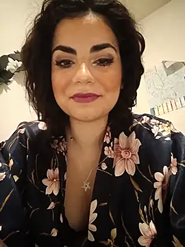 Saturnia Yvonne online show from 4, 12, 2024