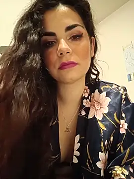 Saturnia Yvonne online show from 6, 12, 2024