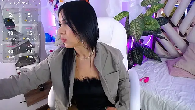 Snapshot of Camille_jhonson chatting on 15, 10, 2025 Camille jhonson online show from 15, 10, 2025