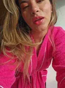 Snapshot of Karen_San_Miguel chatting on 13, 10, 2025 Karen San Miguel online show from 13, 10, 2025