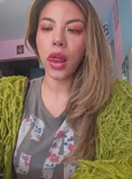 Snapshot of Karen_San_Miguel chatting on 15, 10, 2025 Karen San Miguel online show from 15, 10, 2025