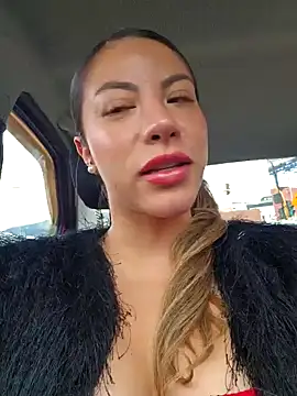 Snapshot of Karen_San_Miguel chatting on 30, 10, 2025 Karen San Miguel online show from 30, 10, 2025