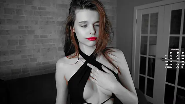 RexanneHatt online show from 4, 3, 2025