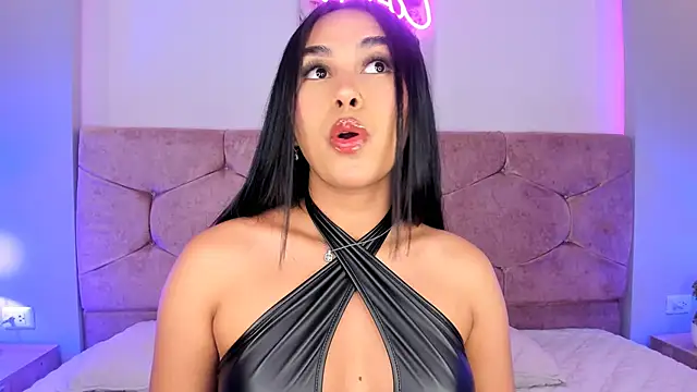 Cameliaa Smiith online show from 28, 12, 2024