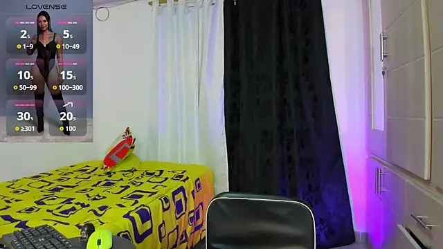 Snapshot of Anahi_Cruz7 chatting on 23, 10, 2025 Anahi Cruz7 online show from 23, 10, 2025