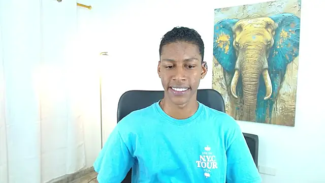 maiki18  online show from 10, 11, 2025