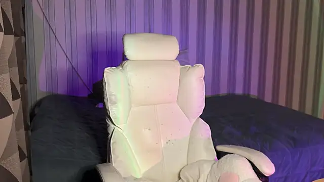 mayvi cold online show from 2, 11, 2025