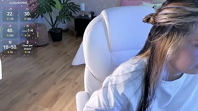 brandy sweet  online show from 14, 9, 2025