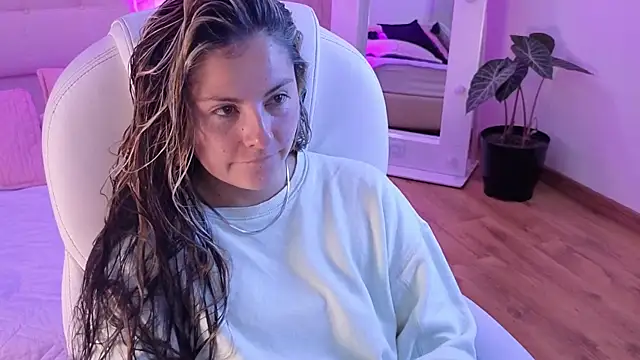 brandy sweet  online show from 11, 10, 2025