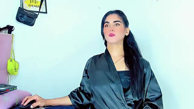 Snapshot of hannabigdirty chatting on 14, 12, 2024 hannabigdirty online show from 14, 12, 2024
