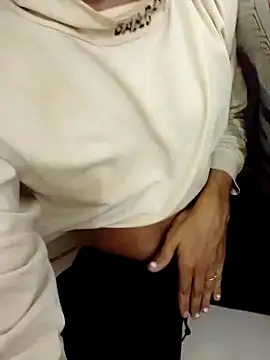 Snapshot of hannabigdirty chatting on 5, 1, 2025 hannabigdirty online show from 5, 1, 2025