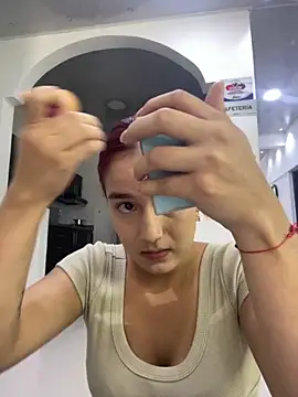 Snapshot of Ari_Baker chatting on 10, 9, 2025 Ari Baker online show from 10, 9, 2025