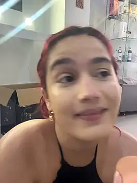 Snapshot of Ari_Baker chatting on 2, 10, 2025 Ari Baker online show from 2, 10, 2025