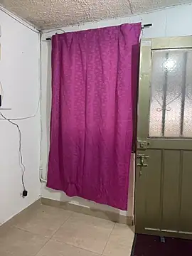 Snapshot of Ari_Baker chatting on 25, 10, 2025 Ari Baker online show from 25, 10, 2025