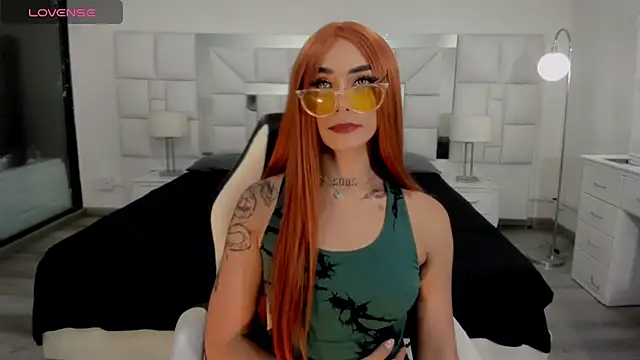 Snapshot of AdharaaMoon chatting on 10, 11, 2025 AdharaaMoon online show from 10, 11, 2025