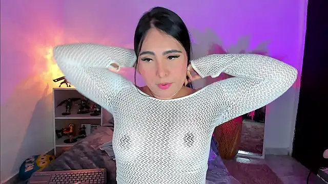 Sarahballiston  online show from 18, 1, 2025