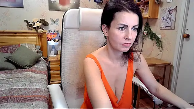 Kendra Mom online show from 22, 2, 2025
