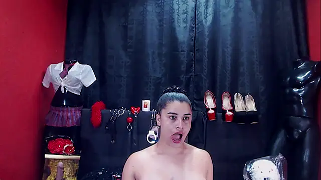 Snapshot of Hannamariana chatting on 10, 11, 2025 Hannamariana online show from 10, 11, 2025