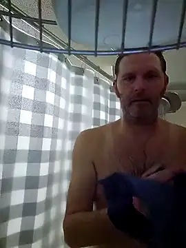 Snapshot of big-fun1981 chatting on 15, 1, 2025 big-fun1981 online show from 15, 1, 2025