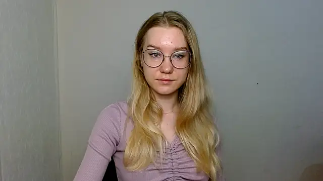 Snapshot of cindi_hot chatting on 27, 11, 2025 cindi hot online show from 27, 11, 2025