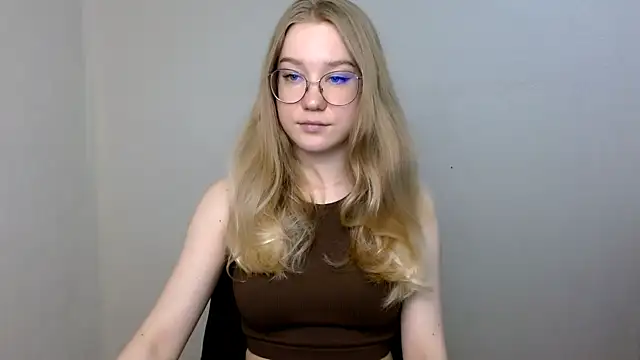 Snapshot of cindi_hot chatting on 11, 4, 2026 cindi hot online show from 11, 4, 2026