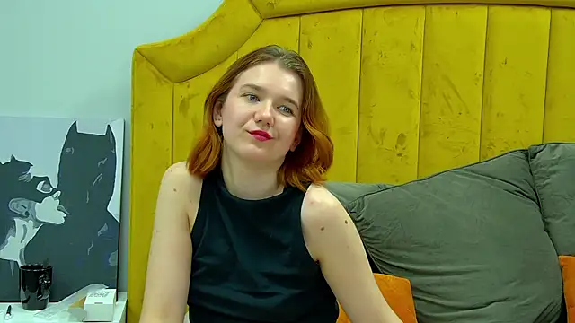 Snapshot of LessySmith chatting on 12, 10, 2025 LessySmith online show from 12, 10, 2025