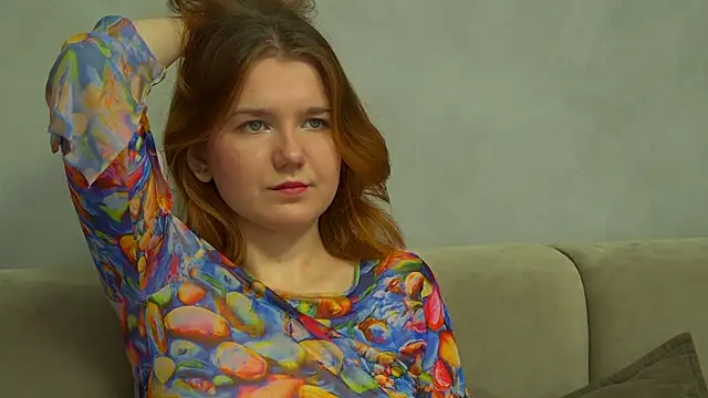 Snapshot of LessySmith chatting on 8, 11, 2025 LessySmith online show from 8, 11, 2025