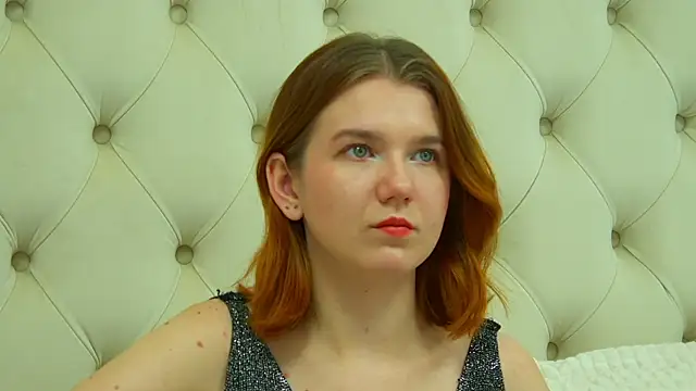 Snapshot of LessySmith chatting on 16, 11, 2025 LessySmith online show from 16, 11, 2025