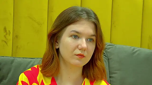 Snapshot of LessySmith chatting on 17, 11, 2025 LessySmith online show from 17, 11, 2025