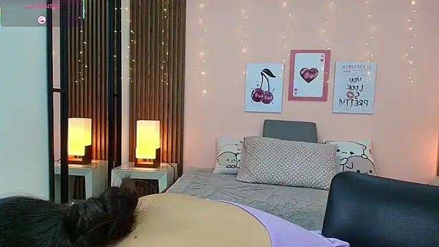 Snapshot of alina_martinelli chatting on 12, 2, 2026 alina martinelli online show from 12, 2, 2026