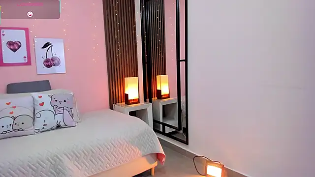 Snapshot of alina_martinelli chatting on 24, 2, 2026 alina martinelli online show from 24, 2, 2026