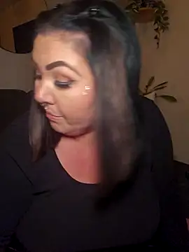 Snapshot of -BonnieBlack- chatting on 9, 11, 2025 -BonnieBlack- online show from 9, 11, 2025